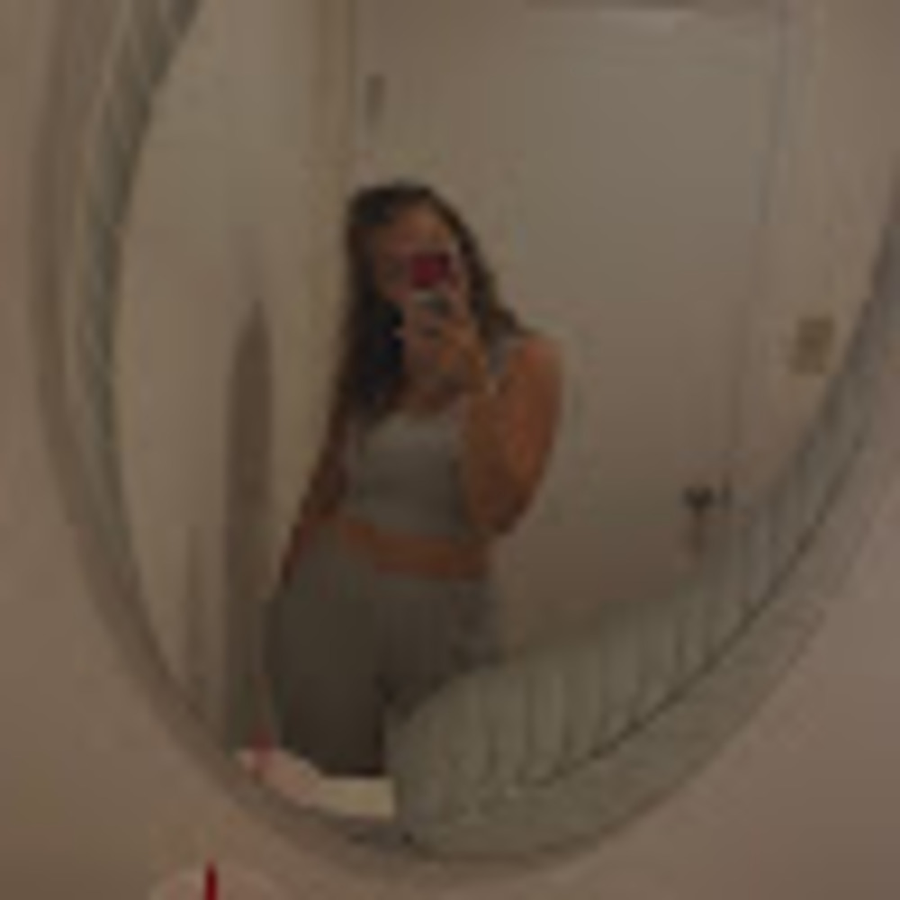 Meet your Posher, Lilia